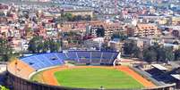Vista do Est&aacute;dio Municipal Mahamasina, em Antananarivo, capital de Madagascar  Foto: mtcurado / iStock