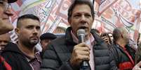 Até então candidato a vice na chapa do PT, Haddad já vinha fazendo campanha pelo Brasil em nome de Lula  Foto: DW / Deutsche Welle