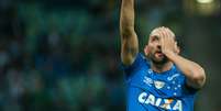 Barcos comemora gol do Cruzeiro no Allianz Parque  Foto: Maurício Rummens / Fotoarena / Estadão Conteúdo