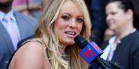 Estrela pornô Stormy Daniels fala durante evento
23/05/2018
REUTERS/Mike Blake
  Foto: Reuters