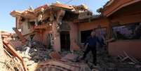 Cristão examina escombros de casa destruída por militantes do Estado Islâmico em Qaraqosh, no Iraque
12/09/2018
REUTERS/Azad Lashkari  Foto: Reuters