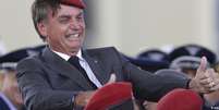 "Além de suas visões não liberais, Bolsonaro tem uma admiração preocupante pela ditadura", afirma o texto  Foto: DW / Deutsche Welle