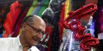 O candidato do PSDB à Presidência da República, Geraldo Alckmin, durante visita ao Mercadão de Madureira  Foto: Fábio Motta / Estadão Conteúdo