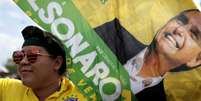 Simpatizante do presidenciável do PSL, Jair Bolsonaro, participa de comício do candidato a vice na chapa, general da reserva Hamilton Mourão, em Manaus
15/09/2018
REUTERS/Bruno Kelly  Foto: Reuters