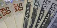 Com o endividamento alto, empréstimos no exterior tendem a ficar mais caros  Foto: Ricardo Moraes / Reuters