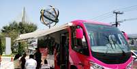 O ônibus com atendimento gratuito está equipado para dar assistência às pacientes de câncer  Foto: Divulgação