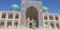 Uzbequist&atilde;o conta com um grande n&uacute;mero de mesquitas e santu&aacute;rios bem preservados  Foto: BBC News Brasil