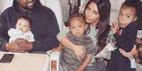 Família Kardashian West faz viagem para África.  Foto: Instagram / @kimkardashian / Estadão