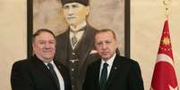 Presidente turco, Tayyip Erdogan, recebe o secretário de Estado norte-americano, Mike Pompeo 17/110/2018 Murat Cetinmuhurdar/Presidência/Divulgação via Reuters  Foto: Reuters