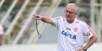 Dorival Jr comandou o Flamengo em cinco partidas, com três vitórias e dois empates (F: Gilvan de Souza/Flamengo)  Foto: LANCE!