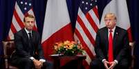 Macron e Trump durante reunião em Nova York  Foto: Carlos Barria / Reuters