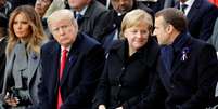 Melania,Trump, Merkel e Macron durante uma cerimônia de comemoração do Dia do Armistício, 100 anos após o fim da Primeira Guerra Mundial, no Arco do Triunfo, em Paris, França,  Foto: Francois Mori / Reuters