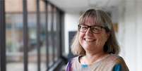 Cinquenta e cinco anos depois de Goeppert-Mayer, Donna Strickland ganhou o Nobel de Física, compartilhado com os físicos Arthur Ashkin e Gerard Mourou  Foto: Cole Burston / BBC News Brasil