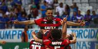 Éverton Ribeiro comemora gol pelo Flamengo  Foto: Fernando Michel / Agência O Dia / Estadão Conteúdo