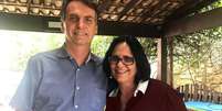 Bolsonaro e a pastora Damares Alves  Foto: Reprodução