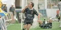 Edmundo teve uma breve passagem pelo Corinthians em 1996  Foto: Acervo / Gazeta Esportiva