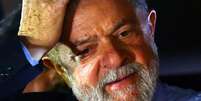 Lula aparece em foto de 2017; o ex-presidente está preso desde abril em Curitiba  Foto: AFP / BBC News Brasil