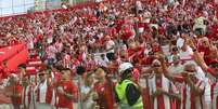 Aflitos ficou lotado para o retorno do Náutico.  Foto: Náutico/Twitter / Estadão