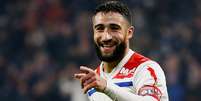 Fekir comemora o segundo gol do Lyon  Foto: Emmanuel Foudrot / Reuters