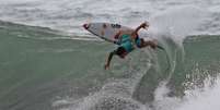 O surfista Gabriel Medina, durante sua bateria na etapa do O´NEILL SP PRIME MARESIAS BEACH, na Praia de Maresias, litoral Norte de São Paulo.  Foto: MÁRCIO FERNANDES DE OLIVEIRA / Estadão Conteúdo