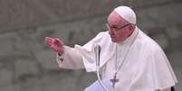 Papa Francisco em audi&ecirc;ncia para ler mensagem de Natal a funcion&aacute;rios do Vaticano 21/12/2018 REUTERS/Tony Gentile  Foto: Reuters