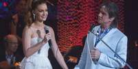 Marina Ruy Barbosa disse que era um sonho dividir palco com Roberto Carlos: 'Você não imagina como estou feliz. Sempre sonhei com isso mas nunca imaginei que fosse acontecer'  Foto: Divulgação, TV Globo/Estevam Avellar / PurePeople