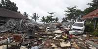 Tsunami na Indonésia deixa mais de 200 mortos e 800 feridos  Foto: EPA / Ansa - Brasil