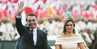 Presidente Bolsonaro e a primeira-dama, Michele Bolsonaro: sem intimidade com jornalistas  Foto: Twitter / Reprodução