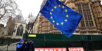 Manifestantes anti-Brexit em frente ao Parlamento britânico, em Londres 10/01/2019 REUTERS/Toby Melville  Foto: Reuters