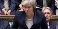 A premiê britânica, Theresa May, fala ao Parlamento após votação de acordo de Brexit negociado por ela, em Londres
15/01/2019
Reuters TV via REUTERS   Foto: Reuters