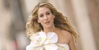 Sarah Jessica Parker anuncia volta de Carrie por causa beneficente   Foto: Reprodução