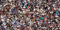 Manifestantes anti-governo Maduro  Foto: Reuters / BBC News Brasil