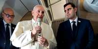 Papa Francisco durante entrevista coletiva no avião que o leva ao Panamá
23/01/2019 Vatican Media via REUTERS  Foto: Reuters