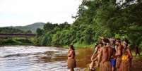 Indígenas da tribo Pataxo Ha-ha-hae observam rio Paraopeba em São Joaquim de Bicas
25/01/2019
REUTERS/FUNAI/Divulgação via Reuters  Foto: Reuters