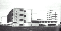 O prédio da Bauhaus em Dessau (projeto W.Gropius)  Foto: Reprodução
