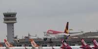 Aeronave da Avianca no Aeroporto de Congonhas, na zona sul de São Paulo  Foto: Mister Shadow / ASI / Estadão