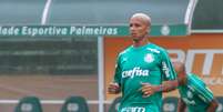 No clássico contra o Corinthians, Deyverson cuspiu no jogador rival Richard  Foto: Guilherme Rodrigues / Gazeta Press