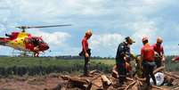 Brumadinho - Escombros de casas e máquinas são encontrados no local da tragédia.   Foto: Corpo de Bombeiros de MG/Divulgação / Estadão Conteúdo