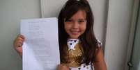 Helena Silva, de 10 anos, ficou emocionada com o trabalho dos bombeiros de Brumadinho e escreveu uma poesia em sua homenagem  Foto: Arquivo pessoal / BBC News Brasil