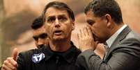 Gustavo Bebianno e presidente Jair Bolsonaro conversam durante a campanha eleitoral
11/10/2018
REUTERS/Ricardo Moraes  Foto: Reuters