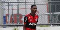 Jhonata Ventura em ação pelo Flamengo (Foto: Reprodução/Facebook)  Foto: LANCE!