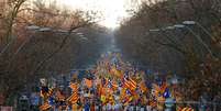 Manifestantes catalães protestam em Barcelona
16/02/2019 REUTERS/Juan Medina  Foto: Reuters