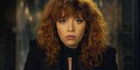 Natasha Lyonne interpreta Nadia Vulvokov em 'Boneca Russa'  Foto: Netflix / BBC News Brasil