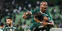 Ricardo Goulart, do Palmeiras, comemora após marcar gol durante partida contra o Ituano, válida pela nona rodada do Campeonato Paulista, no estádio Allianz Parque, na zona oeste de São Paulo, nesta quarta-feira, 27.  Foto: JOCA DUARTE/PHOTOPRESS / Estadão Conteúdo