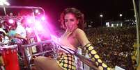 Anitta se vesta "a la" É O Tchan, em Salvador  Foto: Dilson Silva / Agnews