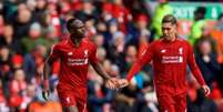 Mané fez um e Firmino dois  Foto: Reprodução / LANCE!