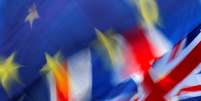 Bandeiras do Reino Unido e da Uni&atilde;o Europeia
15/01/2019
REUTERS/Eddie Keogh  Foto: Reuters