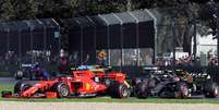 Ferrari pediu para Leclerc manter a posição e não ultrapassar Vettel  Foto: Glenn Nicholls / AFP / F1Mania