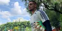 Goleiro Jean voltou a causar problemas no São Paulo com seu temperamento e foi punido (Divulgação/São Paulo)  Foto: LANCE!