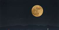 Superlua poderá ser vista pela última vez no ano  Foto: kyoshino / iStock